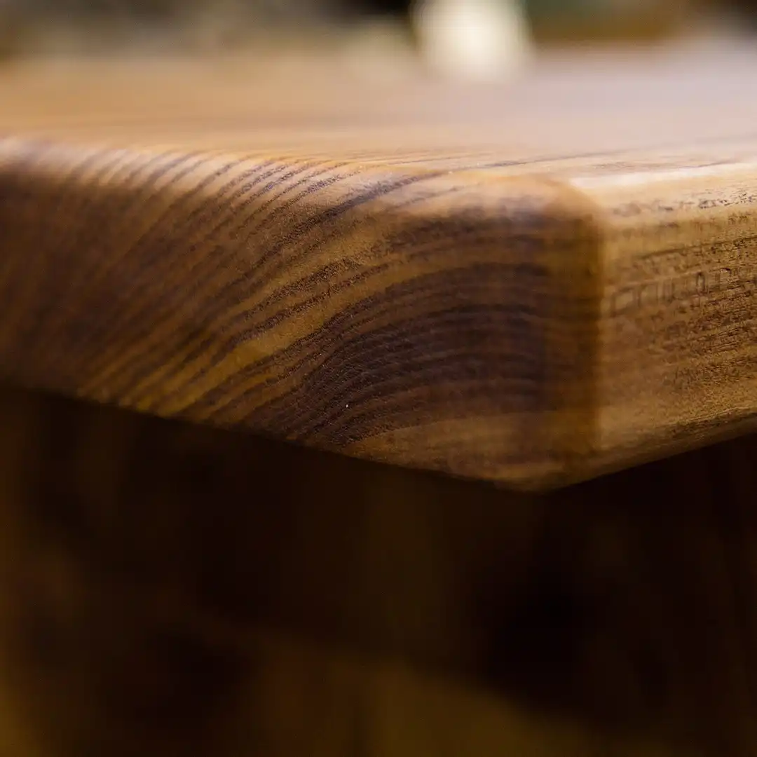 Entreposage de meubles en bois